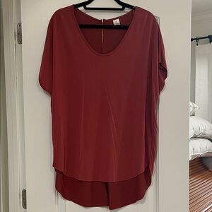 Rust colored top with zipper back